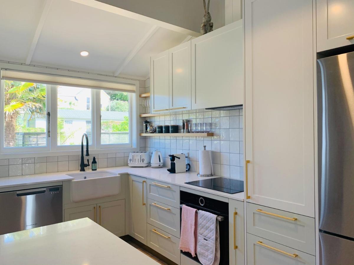 9 The Strand - New Pricing! Russell Exterior foto